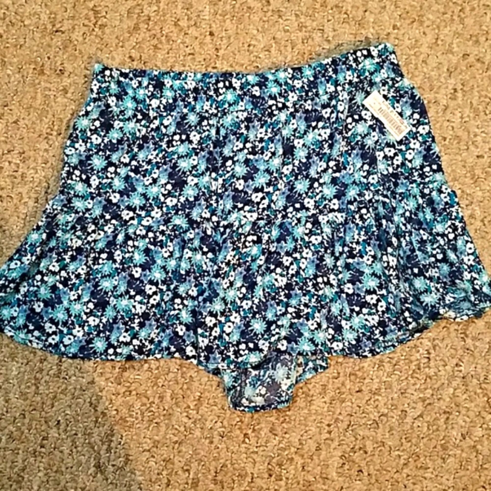 Aeropostale Floral skort